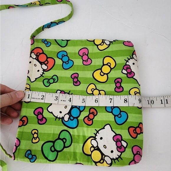 Hello Kitty handcrafted crossbody purse - Picture 5 of 6